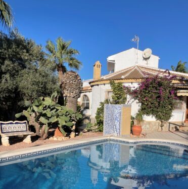 woman's retreat in Spain