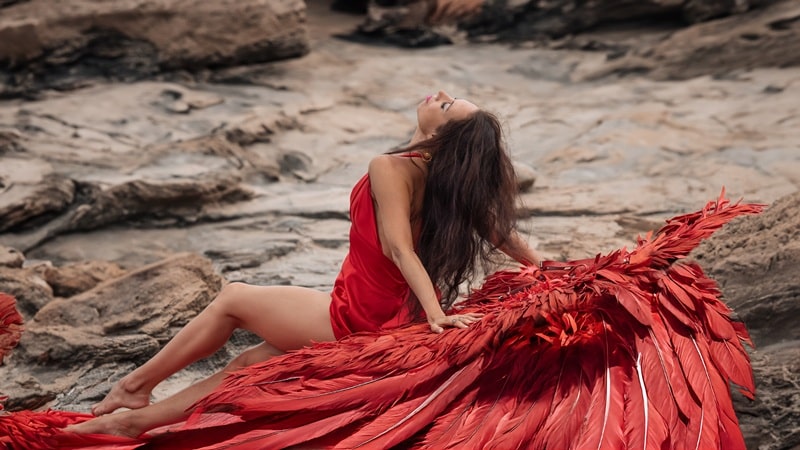 Discover your own feminine power