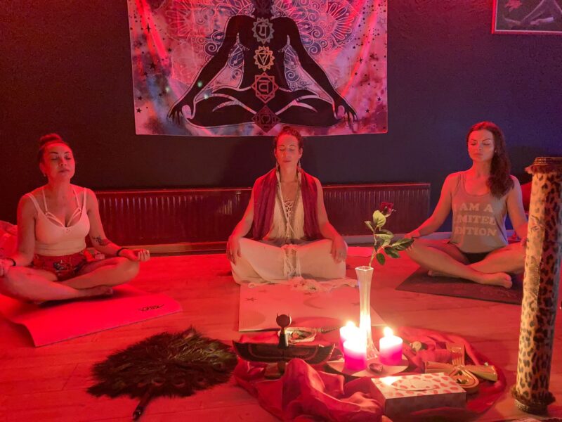 Chakra dans sessie in Rotterdam