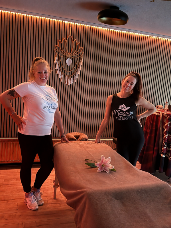 massage team van The Lotus studio Rotterdam